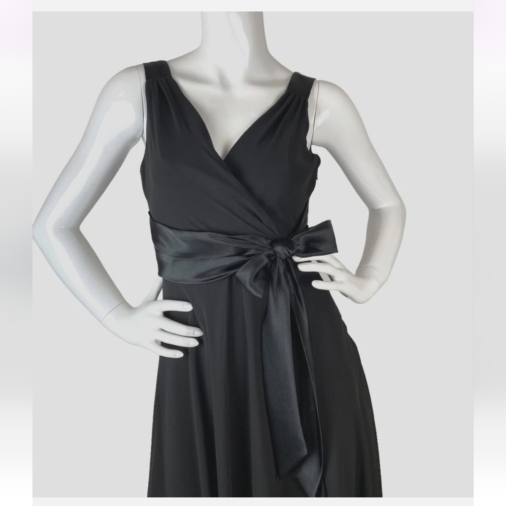 Evan Picone Elegant Black Sleeveless Dress - Picture 3 of 11